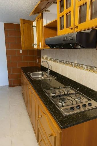 Apartamento en arriendo Antioquia Envigado La Inmaculada 60 m2 Habitaciones 3 Baños 2 Garajes 1 Precio $2400000