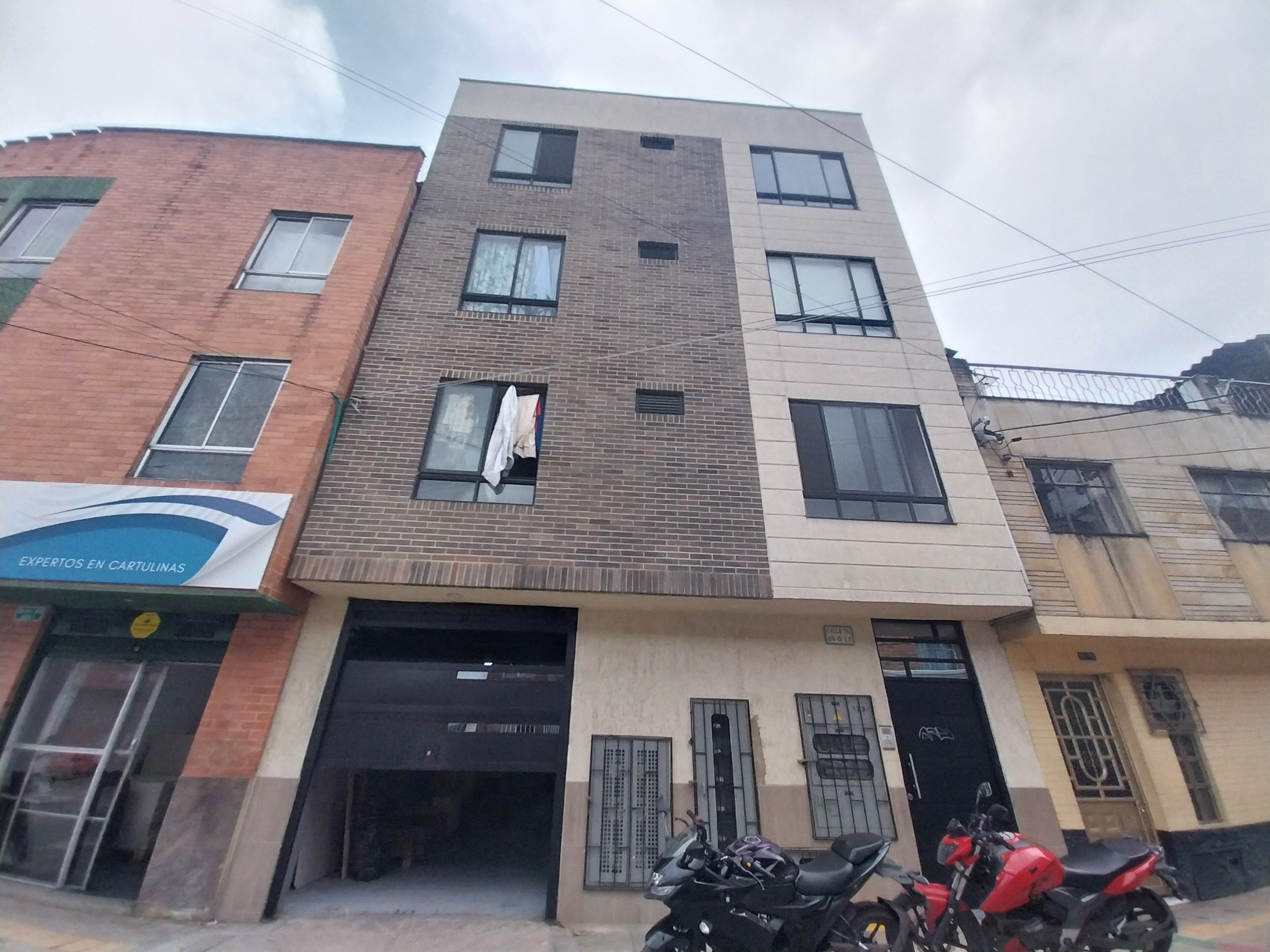 Apartamento en venta Cundinamarca Bogotá Bellavista Occidental 50 m2 Habitaciones 2 Baños 1 Garajes 0 Precio $245000000