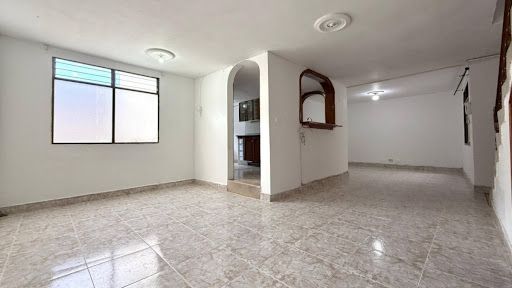 Apartamento en arriendo Antioquia Medellín Ferreni 170 m2 Habitaciones 3 Baños 4 Garajes 0 Precio $2800000