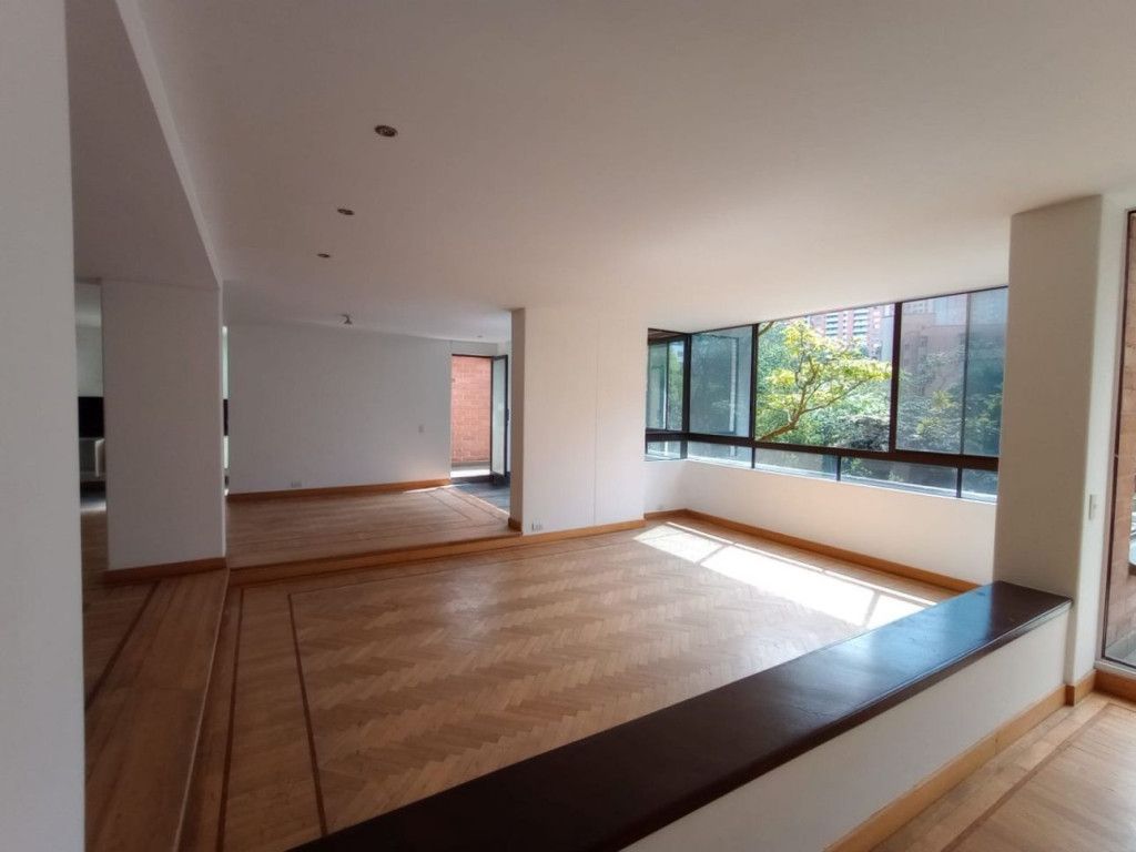 Apartamento en venta Antioquia Medellín Las Lomas No1 190 m2 Habitaciones 3 Baños 4 Garajes 2 Precio $1500000000