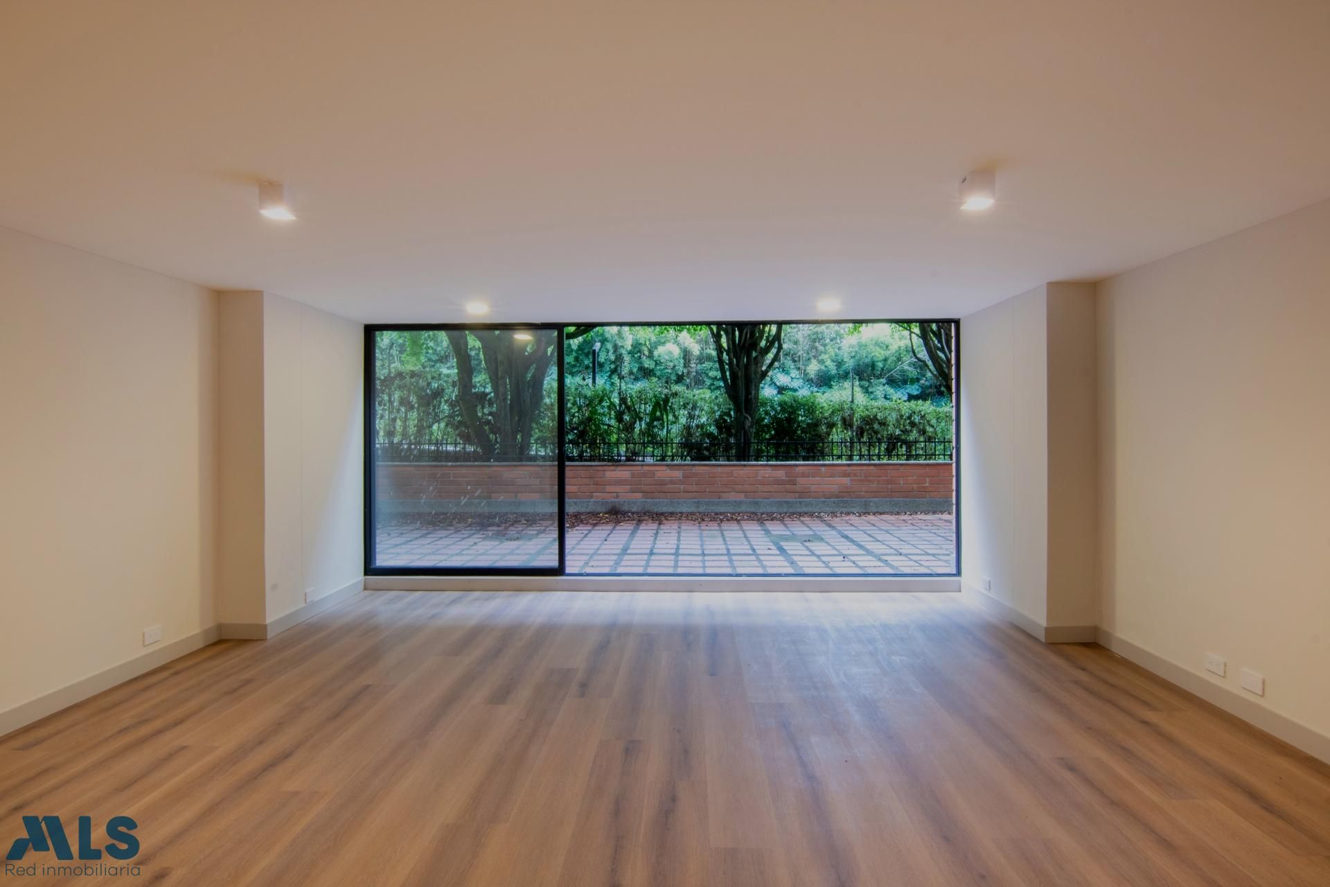 Apartamento en venta Antioquia Medellín Santa Maria De Los Angeles 152 m2 Habitaciones 3 Baños 2 Garajes 2 Precio $1330000000