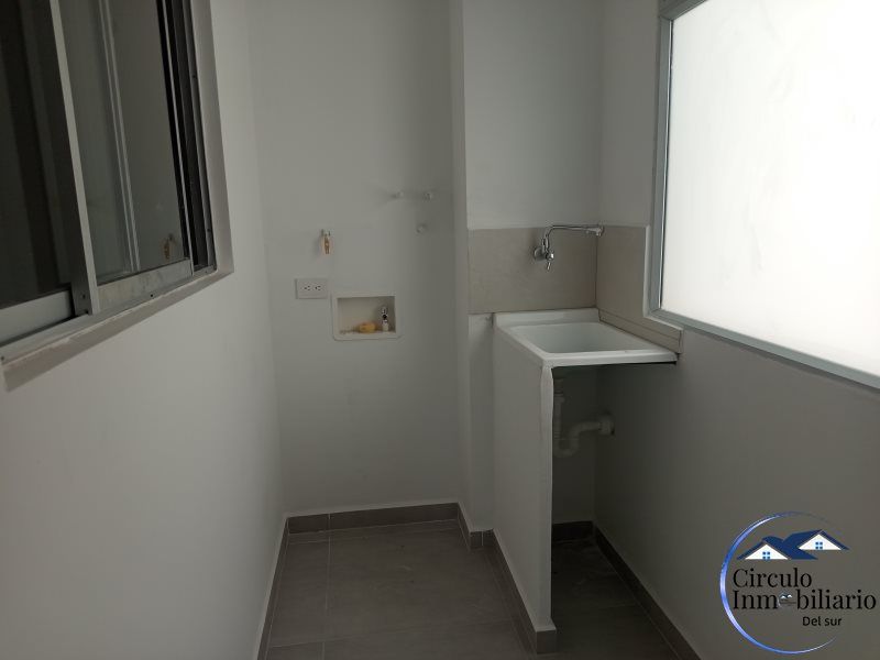 Apartamento en arriendo Antioquia La Estrella Suramérica 85 m2 Habitaciones 3 Baños 2 Garajes 0 Precio $2500000