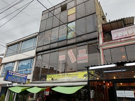 Local en arriendo Cundinamarca Bogotá Colón 100 m2 Habitaciones 0 Baños 2 Garajes 0 Precio $3200000