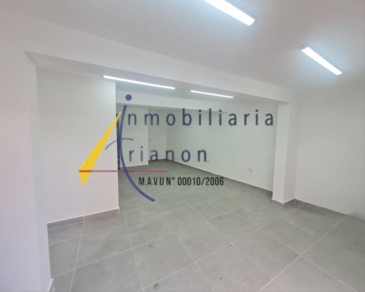 Local en venta Antioquia Medellín Cristobal 33 m2 Habitaciones 0 Baños 1 Garajes 0 Precio $176000000