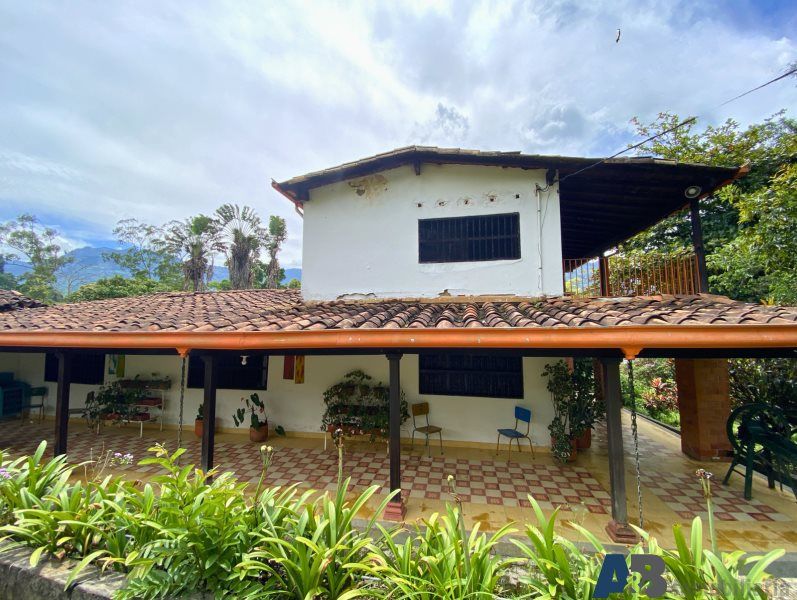 Finca en venta Antioquia Girardota Girardota 19072 m2 Habitaciones 8 Baños 5 Garajes 1 Precio $2000000000