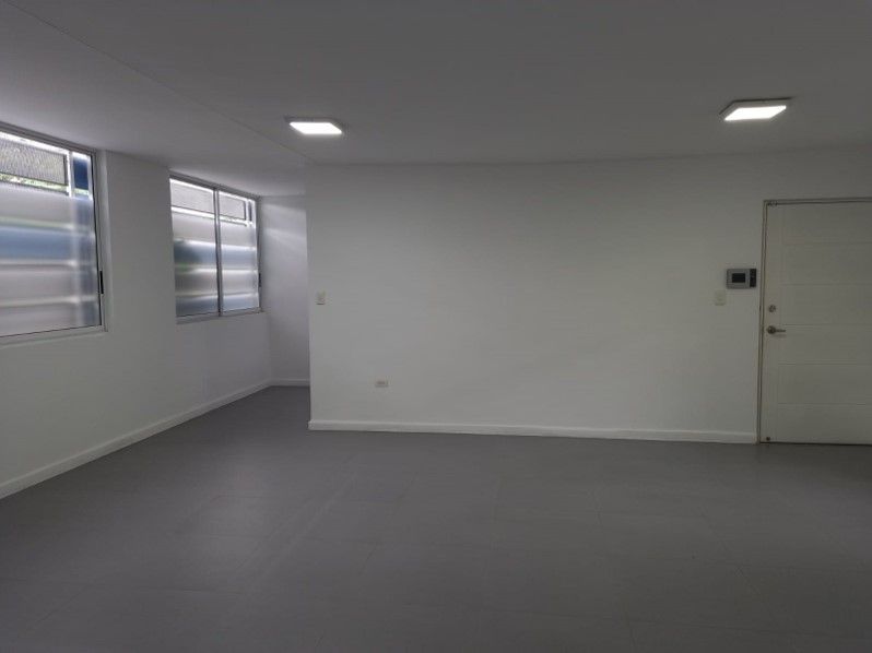 Oficina en arriendo Valle Del Cauca Cali San Vicente 115 m2 Habitaciones 0 Baños 2 Garajes 1 Precio $6400000