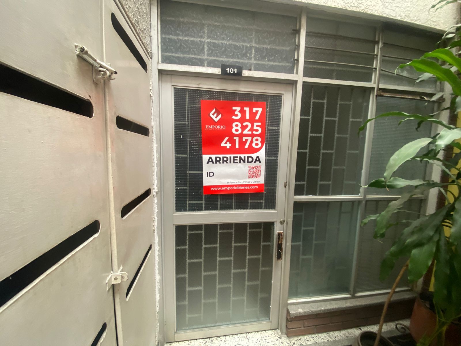 Oficina en arriendo Valle Del Cauca Cali San Vicente 40 m2 Habitaciones 0 Baños 1 Garajes 0 Precio $639000