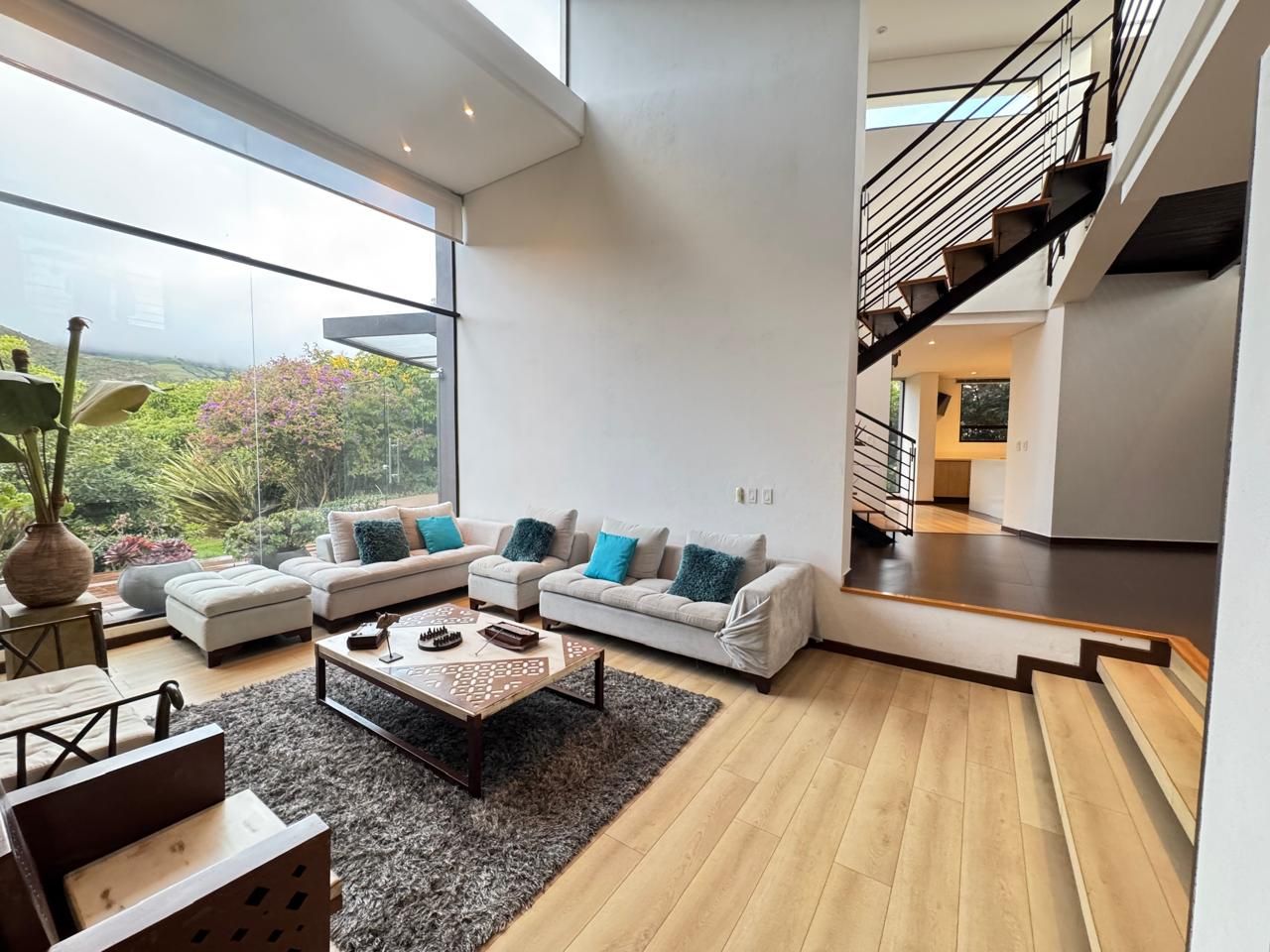 Casa en venta Cundinamarca La Calera La Plazuela 485 m2 Habitaciones 4 Baños 4 Garajes 4 Precio $3100000000