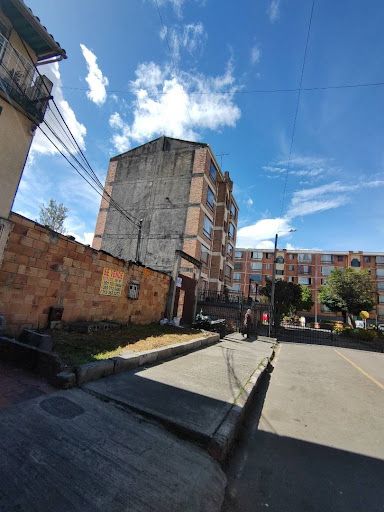 Casa en venta Cundinamarca Bogotá Florida Blanca Norte 261 m2 Habitaciones 1 Baños 1 Garajes 0 Precio $750000000