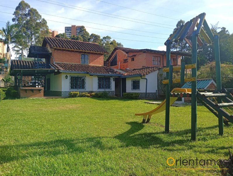 Casa en arriendo Antioquia Rionegro El Hospital 1200 m2 Habitaciones 3 Baños 3 Garajes 1 Precio $4600000