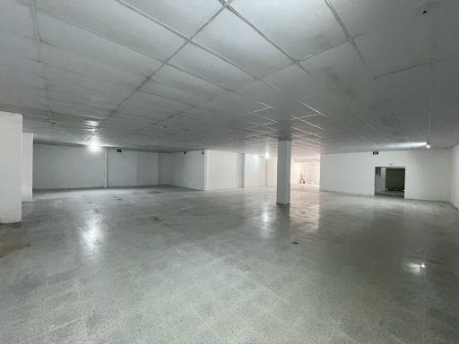 Bodega en venta Antioquia Envigado Jardines 474 m2 Habitaciones 0 Baños 4 Garajes 3 Precio $2844000000