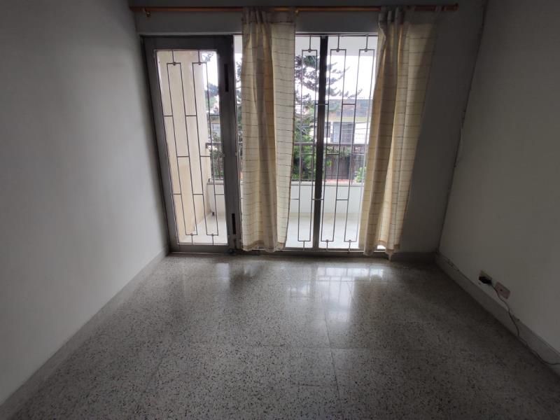 Casa en arriendo Antioquia Medellín Estadio 300 m2 Habitaciones 5 Baños 3 Garajes 1 Precio $8500000