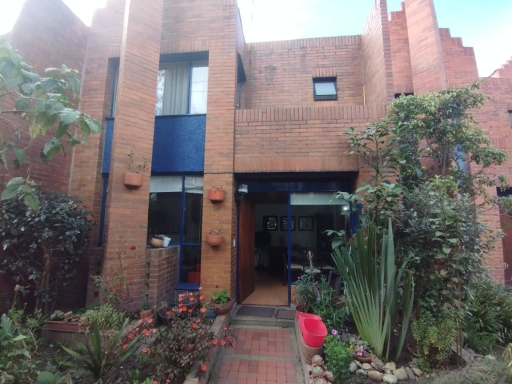 Casa en venta Cundinamarca Bogotá El Redil 126 m2 Habitaciones 4 Baños 4 Garajes 1 Precio $510000000
