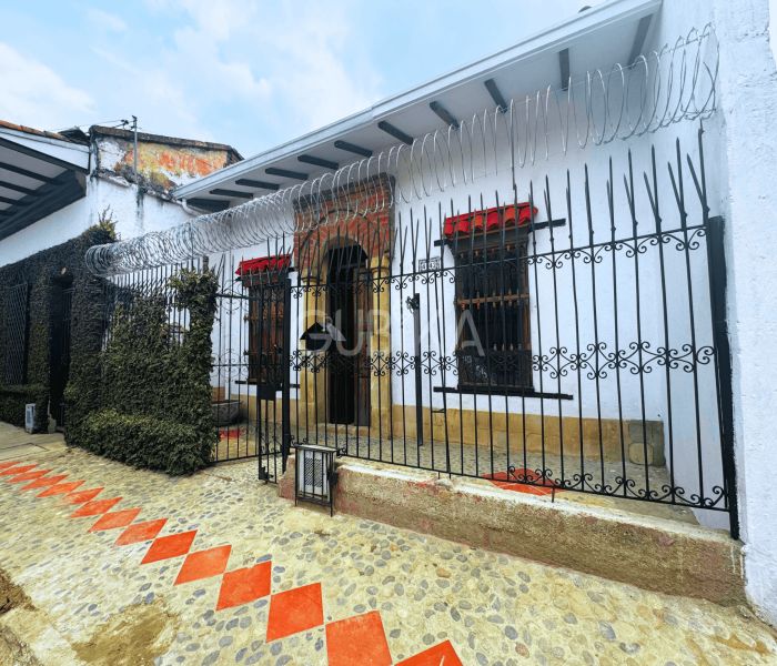 Casa en venta Valle Del Cauca Cali San Antonio 232 m2 Habitaciones 3 Baños 2 Garajes 0 Precio $900000000