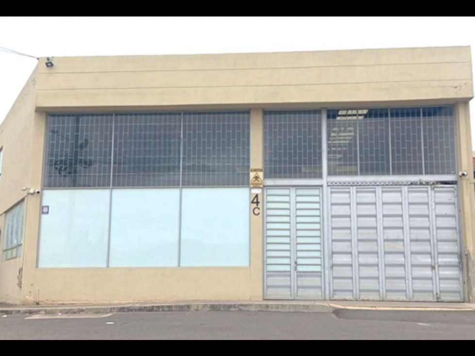 Bodega en arriendo Boyacá Tunja Mezopotamia 587 m2 Habitaciones 0 Baños 4 Garajes 2 Precio $12914000