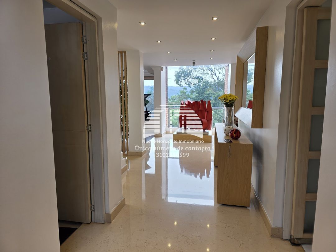 Casa en venta Cundinamarca Bogotá Suba Naranjos 321 m2 Habitaciones 4 Baños 5 Garajes 2 Precio $1799000000