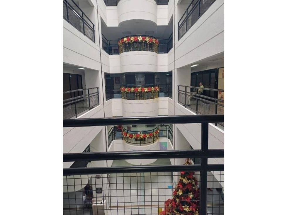 Consultorio en venta Antioquia Medellín La Aguacatala 29 m2 Habitaciones 0 Baños 1 Garajes 1 Precio $380000000