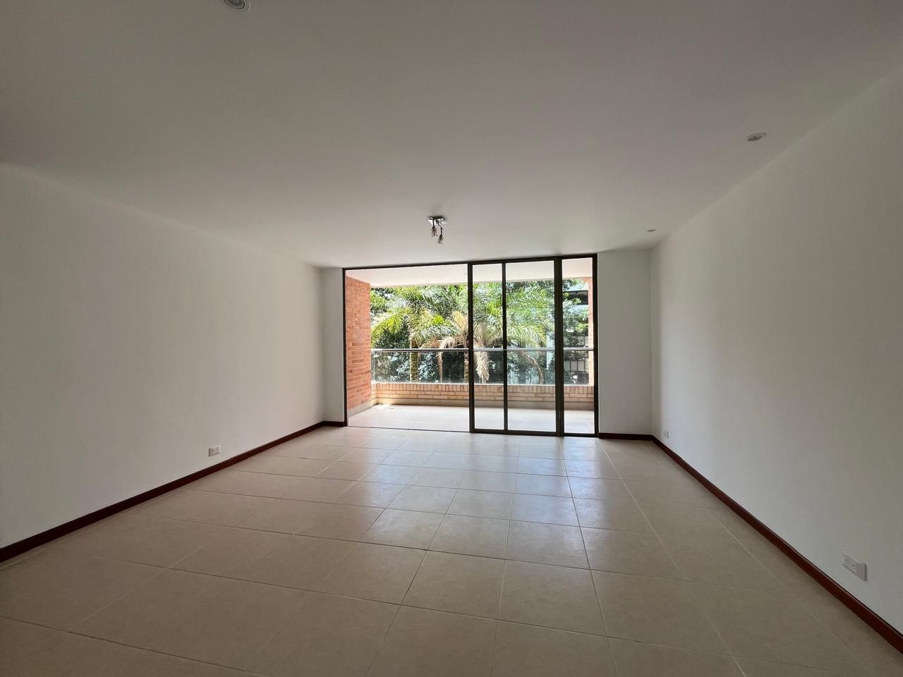 Apartamento en arriendo Antioquia Medellín El Poblado 143 m2 Habitaciones 3 Baños 3 Garajes 2 Precio $6650001