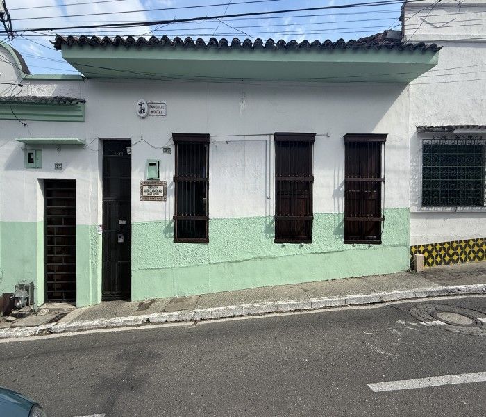 Casa en arriendo Valle Del Cauca Cali San Antonio 440 m2 Habitaciones 19 Baños 10 Garajes 0 Precio $7800000