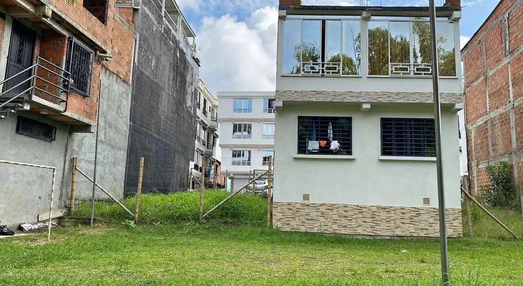 Lote Urbano en venta Risaralda Pereira Ur Miraflores 50 m2 Habitaciones 0 Baños 0 Garajes 0 Precio $180000000