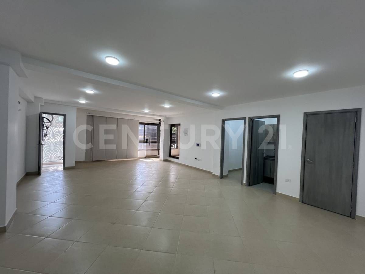 Oficina en arriendo Antioquia Apartadó Ortiz 51 m2 Habitaciones 0 Baños 1 Garajes 0 Precio $1800000