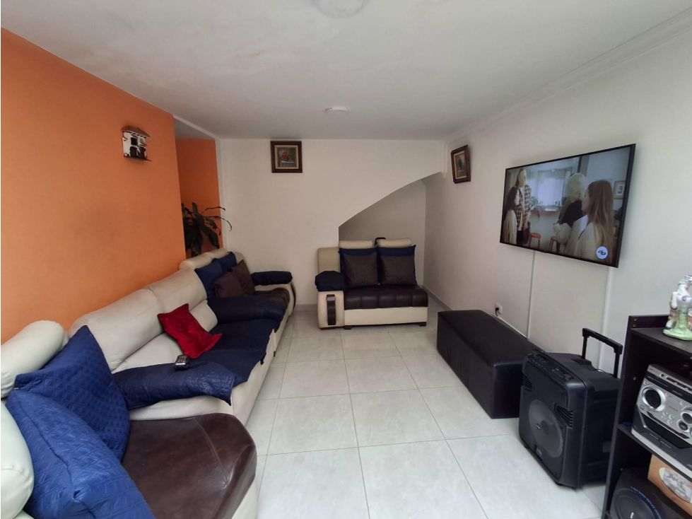 Apartamento en venta Cundinamarca Bogotá Villemar Fontibon 240 m2 Habitaciones 6 Baños 3 Garajes 0 Precio $560000000
