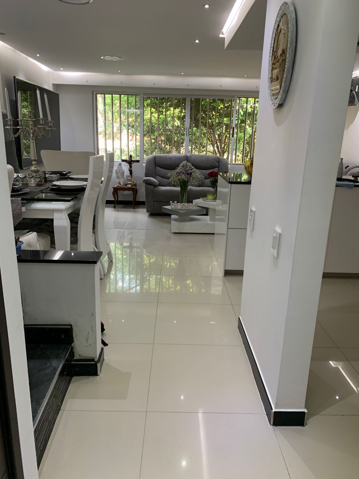 Casa en venta Valle Del Cauca Cali Lili 210 m2 Habitaciones 4 Baños 5 Garajes 2 Precio $650000000