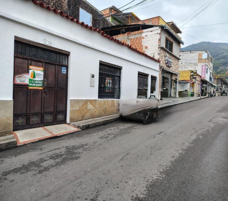 Casa en arriendo Santander Piedecuesta Centro 84 m2 Habitaciones 1 Baños 2 Garajes 0 Precio $3000000