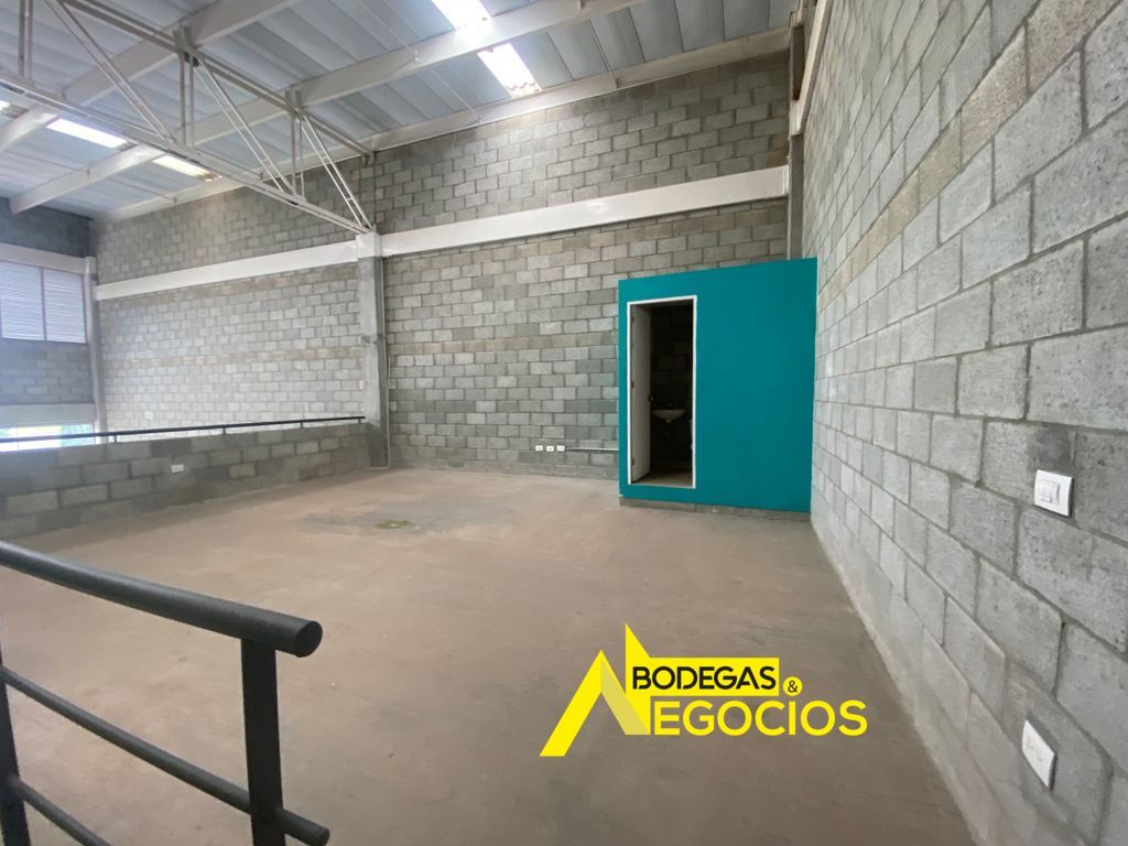 Bodega en arriendo Antioquia Rionegro Cuatro Esquinas 175 m2 Habitaciones 0 Baños 2 Garajes 0 Precio $6000000