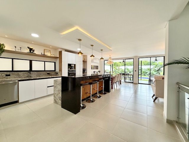 Casa en venta Valle Del Cauca Jamundí Cn Rincon De Las Mercedes 288 m2 Habitaciones 4 Baños 5 Garajes 2 Precio $1200000000