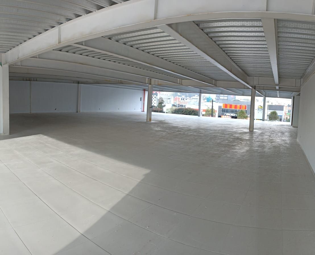 Edificio en arriendo Cundinamarca Bogotá Toberin 2500 m2 Habitaciones 0 Baños 18 Garajes 1 Precio $42000000