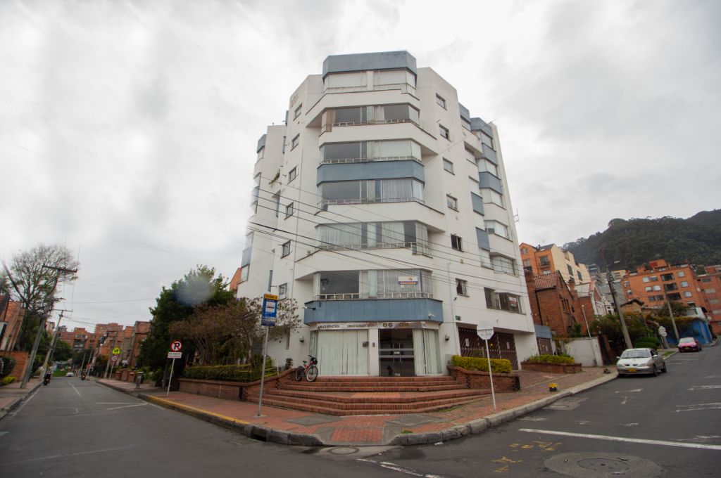 Apartamento en arriendo Cundinamarca Bogotá Emaus 73 m2 Habitaciones 2 Baños 2 Garajes 1 Precio $3000000