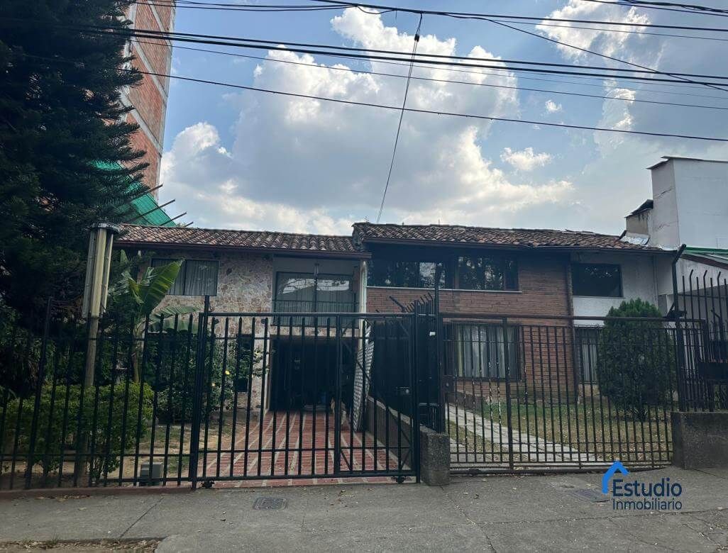 Casa en venta Antioquia Medellín La Palma 528 m2 Habitaciones 6 Baños 6 Garajes 0 Precio $3200000000