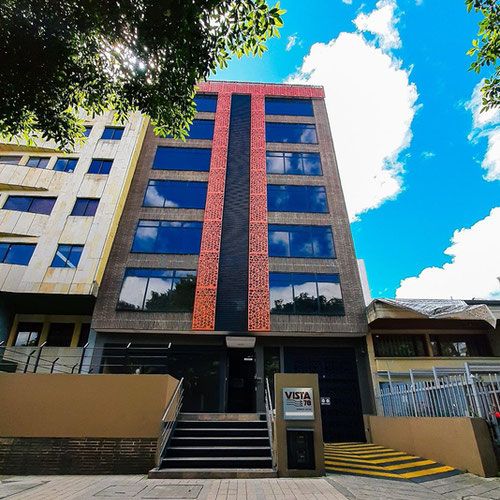 Edificio en venta Cundinamarca Bogotá Lago Gaitan 1953 m2 Habitaciones 25 Baños 9 Garajes 15 Precio $25000000000