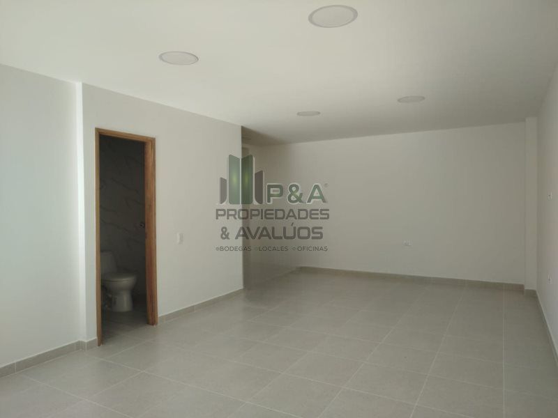 Local en arriendo Antioquia Itagüí Simón Bolívar 80 m2 Habitaciones 0 Baños 1 Garajes 0 Precio $3200000