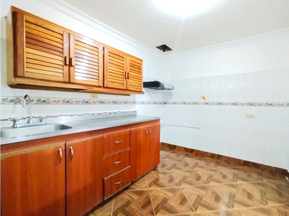 Apartamento en arriendo Antioquia Itagüí Las Acacias 220 m2 Habitaciones 4 Baños 1 Garajes 0 Precio $2500000