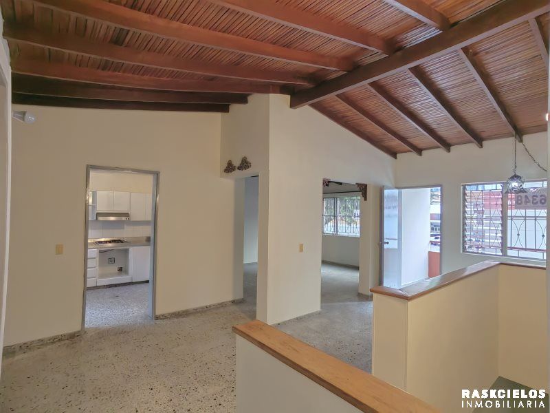 Casa en arriendo Antioquia Medellín Cuarta Brigada 140 m2 Habitaciones 3 Baños 2 Garajes 1 Precio $4500000
