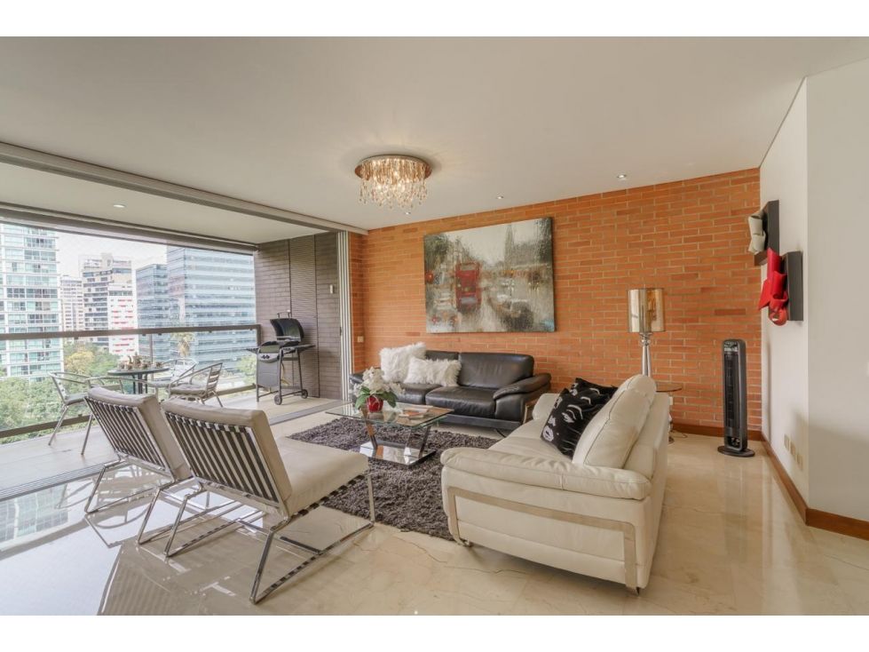 Apartamento en arriendo Antioquia Medellín Alejandria 190 m2 Habitaciones 4 Baños 5 Garajes 2 Precio $13000000