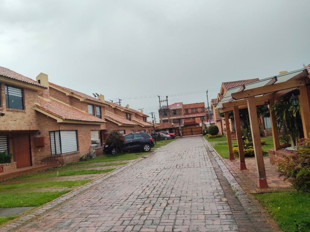 Casa en venta Cundinamarca Chía Cr Villa Concha 126 m2 Habitaciones 4 Baños 3 Garajes 3 Precio $495000000