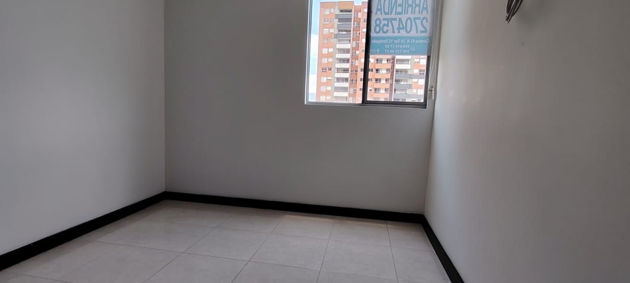 Apartamento en arriendo Antioquia Envigado Quintas De Los Almendros 80 m2 Habitaciones 3 Baños 2 Garajes 1 Precio $3200000