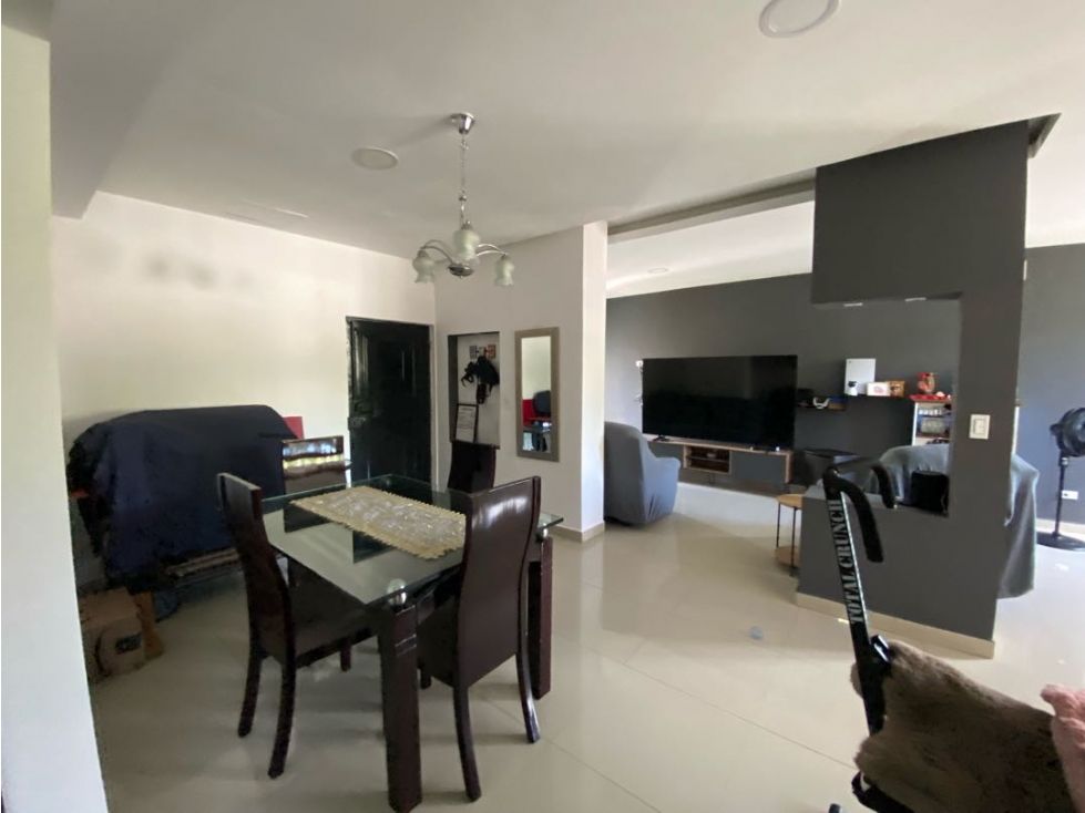 Casa en venta Risaralda Pereira Maraya 400 m2 Habitaciones 3 Baños 4 Garajes 2 Precio $750000000