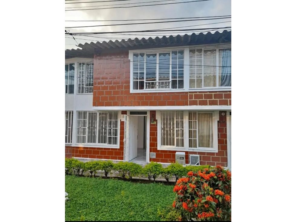 Casa en venta Risaralda Dosquebradas Dosquebradas 64 m2 Habitaciones 3 Baños 2 Garajes 0 Precio $190000000