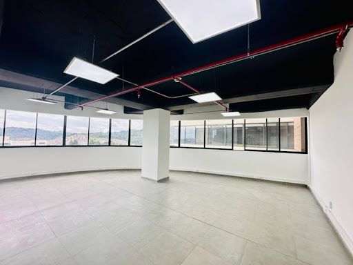 Oficina en arriendo Caldas Manizales Palo Grande 51 m2 Habitaciones 0 Baños 1 Garajes 1 Precio $2700000