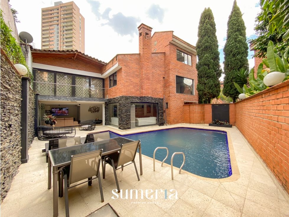 Casa en arriendo Antioquia Medellín El Poblado 400 m2 Habitaciones 3 Baños 3 Garajes 3 Precio $17000000