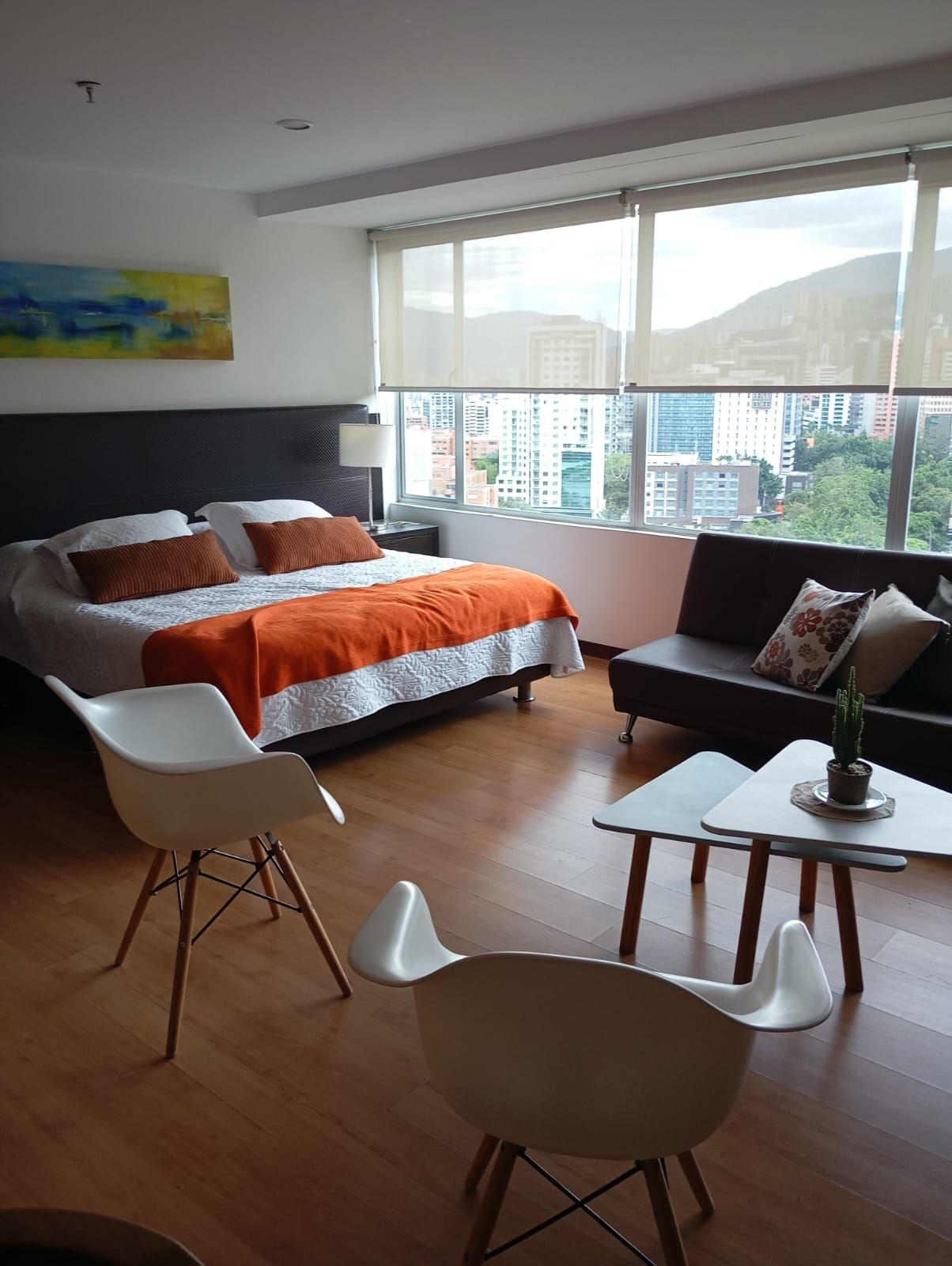 Apartaestudio en arriendo Antioquia Medellín La Aguacatala 40 m2 Habitaciones 1 Baños 1 Garajes 1 Precio $3700000