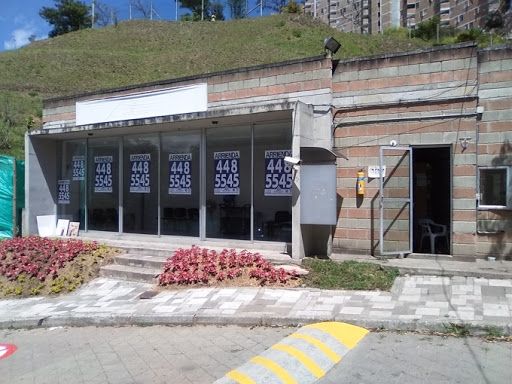 Local en arriendo Antioquia Medellín La Candelaria 35 m2 Habitaciones 0 Baños 1 Garajes 0 Precio $3000000