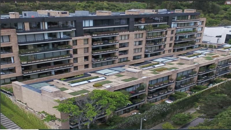 Apartamento en arriendo Cundinamarca Bogotá Santa Barbara Alta 415 m2 Habitaciones 3 Baños 4 Garajes 4 Precio $30800000