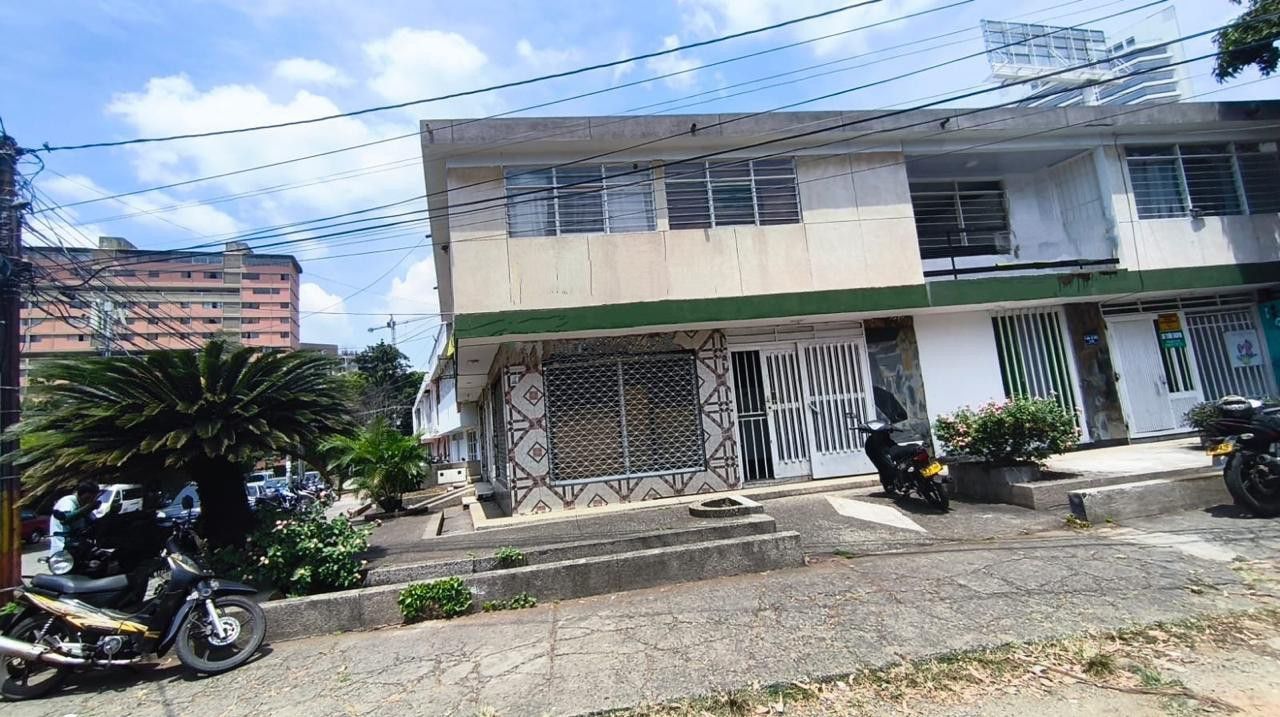 Apartamento en venta Valle Del Cauca Cali La Flora 731 m2 Habitaciones 9 Baños 10 Garajes 4 Precio $2150000000