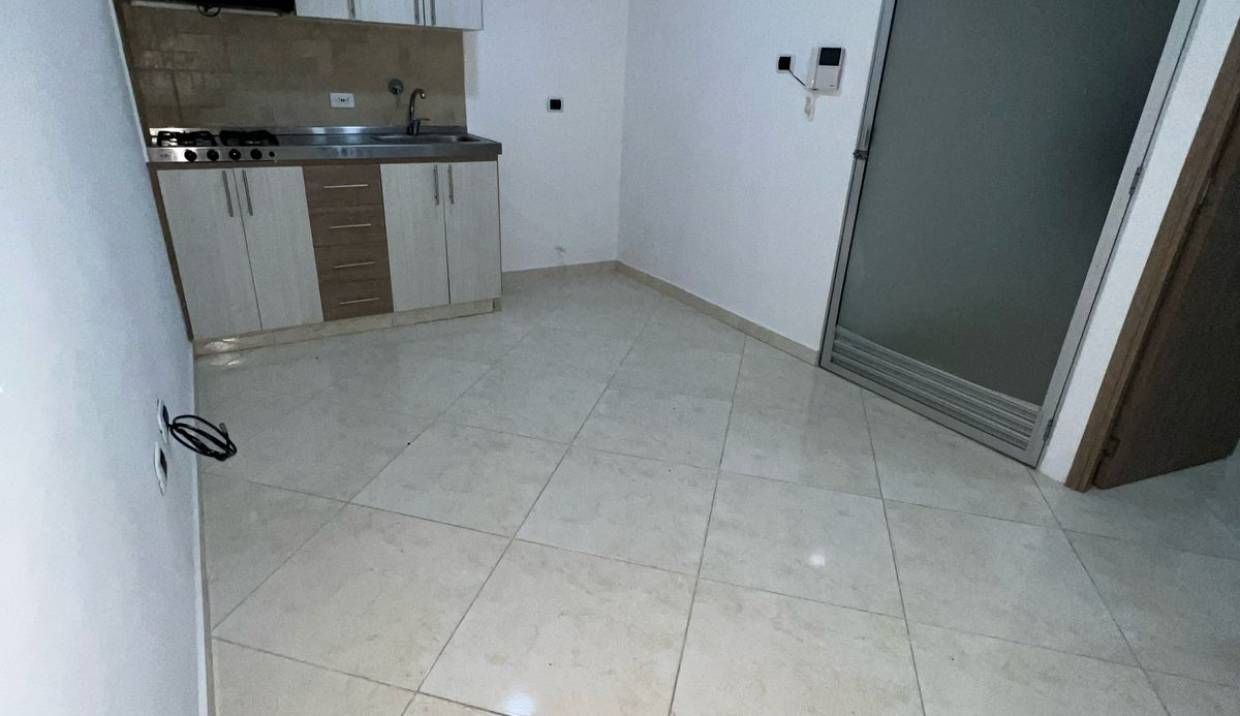 Apartaestudio en arriendo Antioquia Envigado Jardines 35 m2 Habitaciones 1 Baños 1 Garajes 0 Precio $2000000