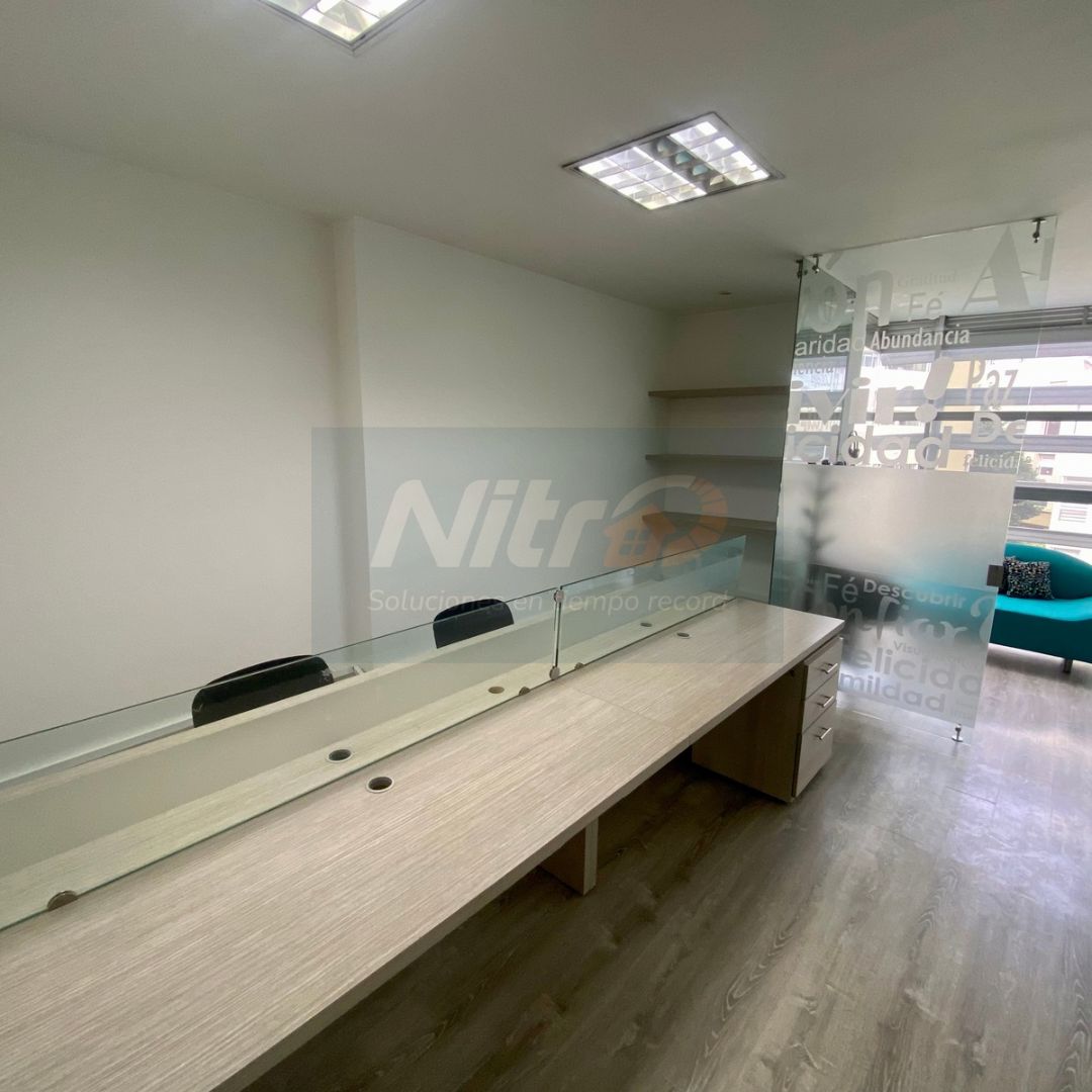 Oficina en arriendo o venta Cundinamarca Bogotá La Castellana 60 m2 Habitaciones 0 Baños 0 Garajes 2 Precio venta $520000000 Precio arriendo $5200000